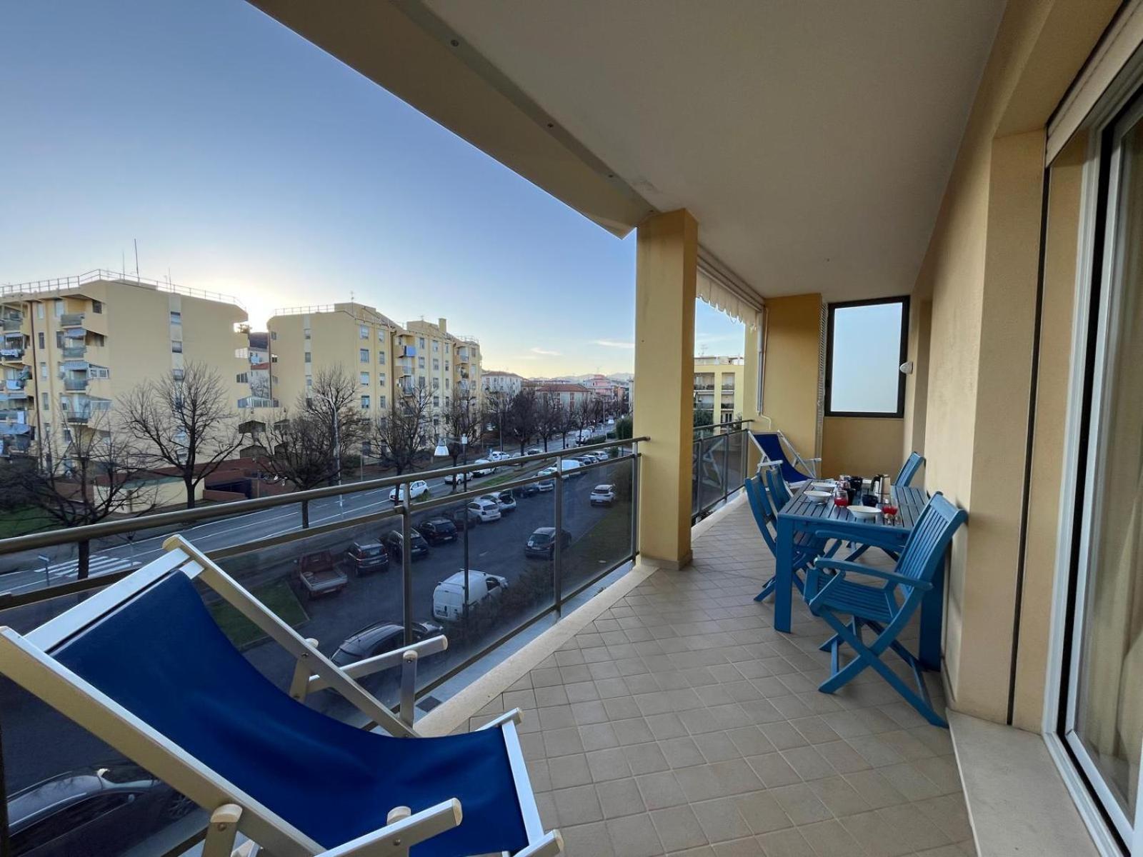 Dea Apartments Albenga Luaran gambar
