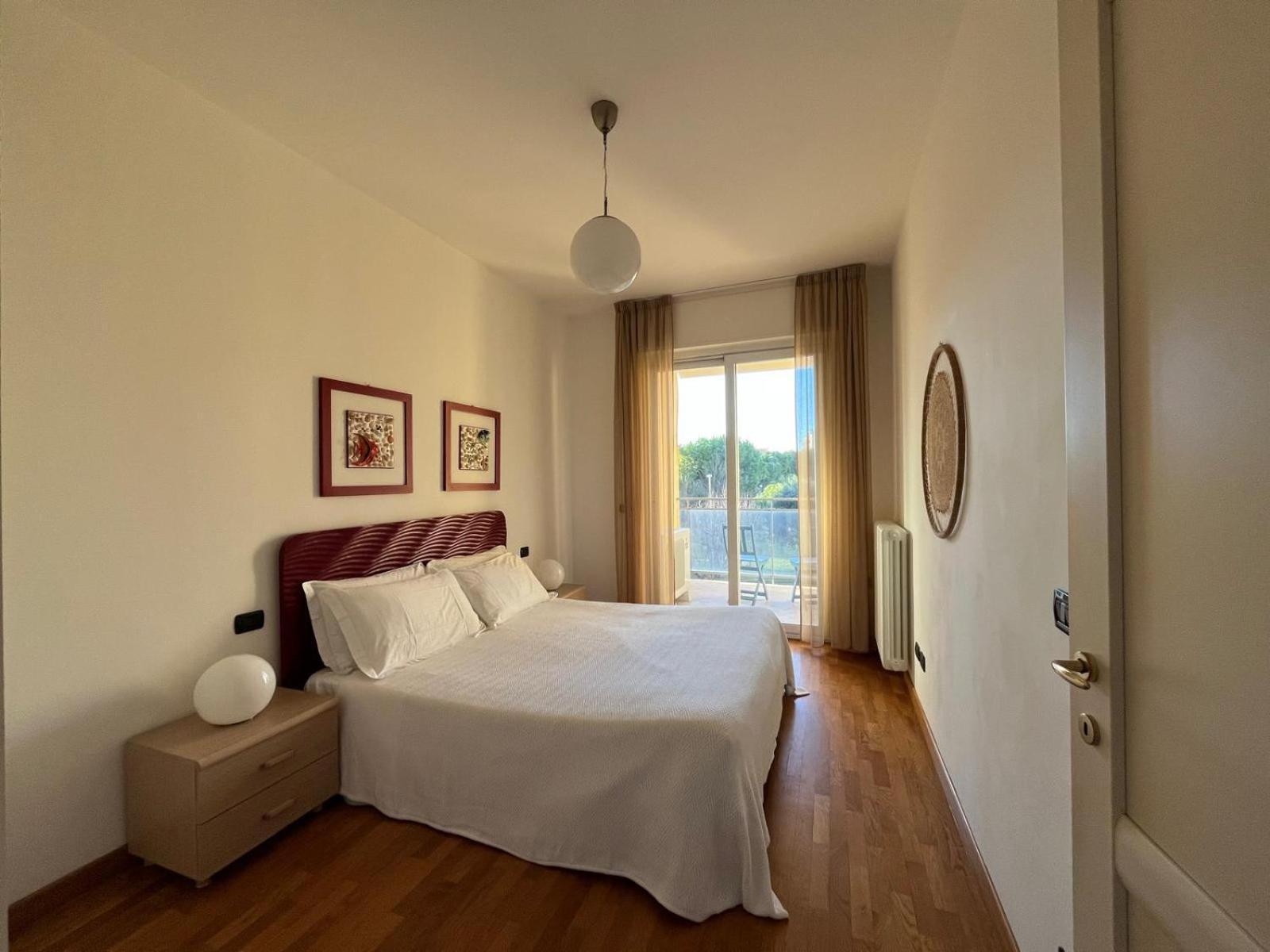 Dea Apartments Albenga Luaran gambar