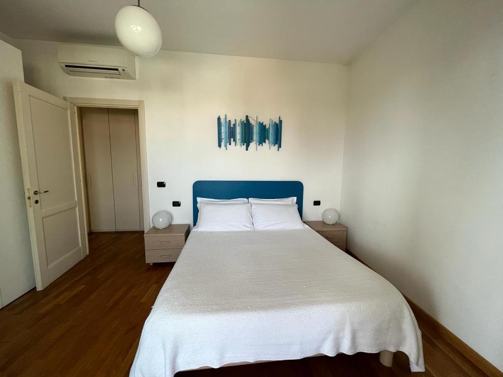Dea Apartments Albenga Luaran gambar